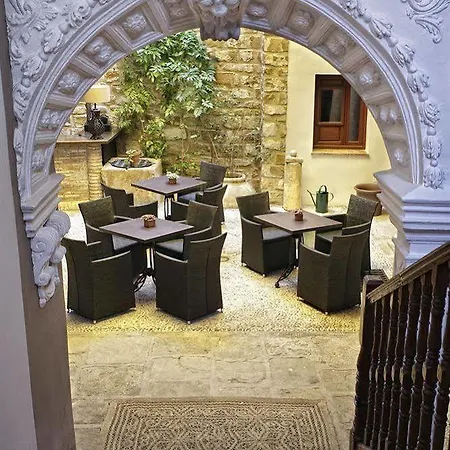 Alvaro De Torres Boutique Úbeda