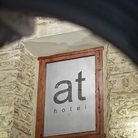Alvaro De Torres Boutique